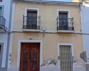 Vista exterior de Casa o xalet en venda en Santa Amalia amb Balcó