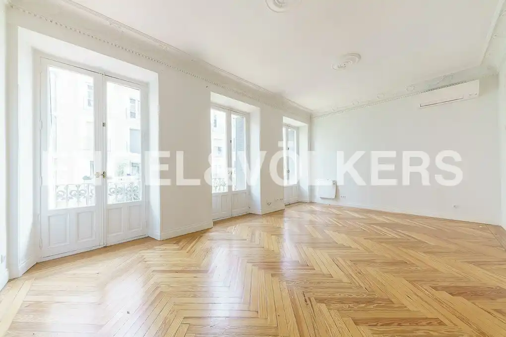 Wohnzimmer von Wohnung zur Miete in Madrid mit Klimaanlage, Heizung und Parkett
