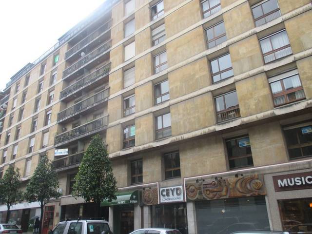 Local comercial en Venta en Parque San Francisco - Uría