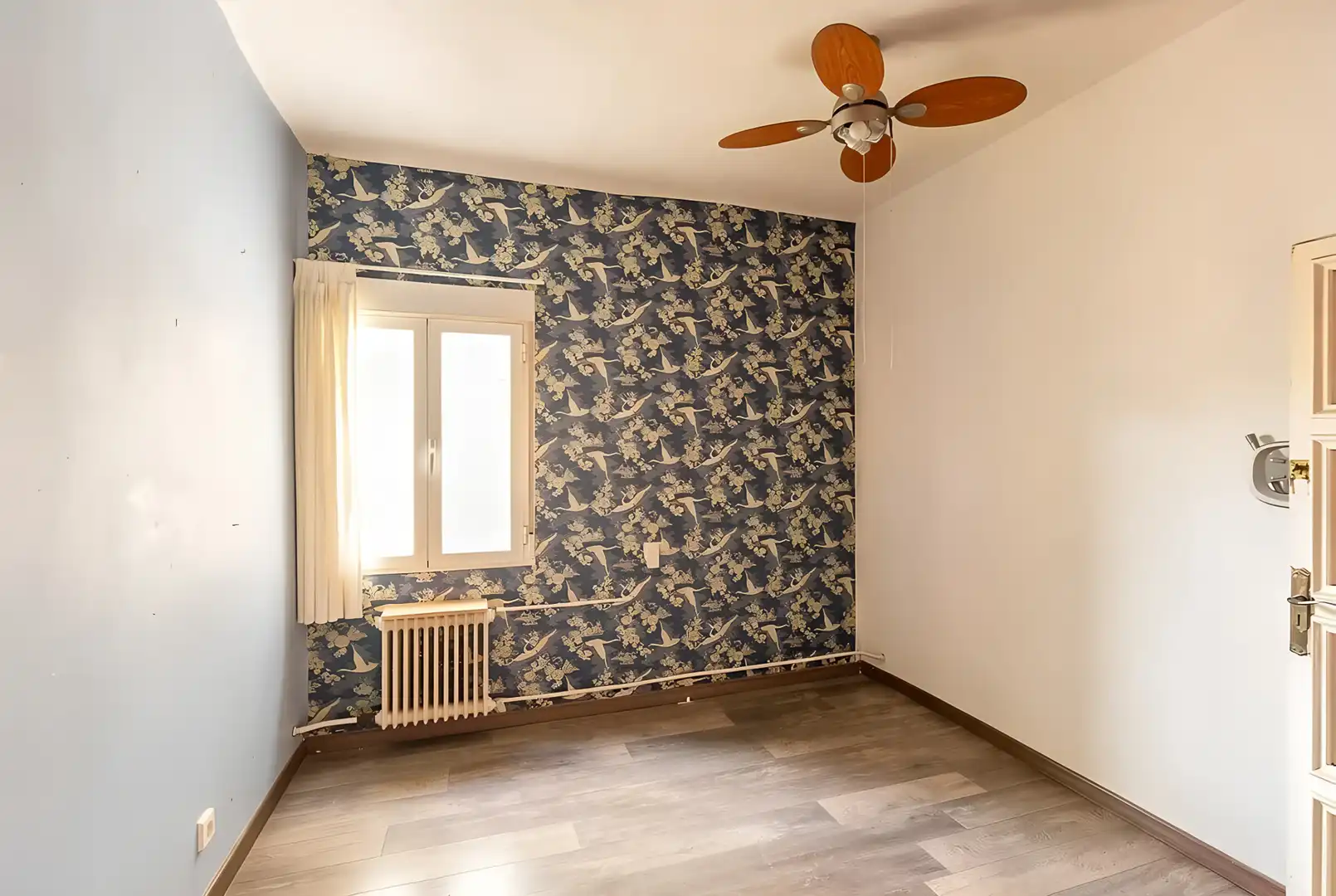 Habitación de Piso en venta en Madrid con Calefacción