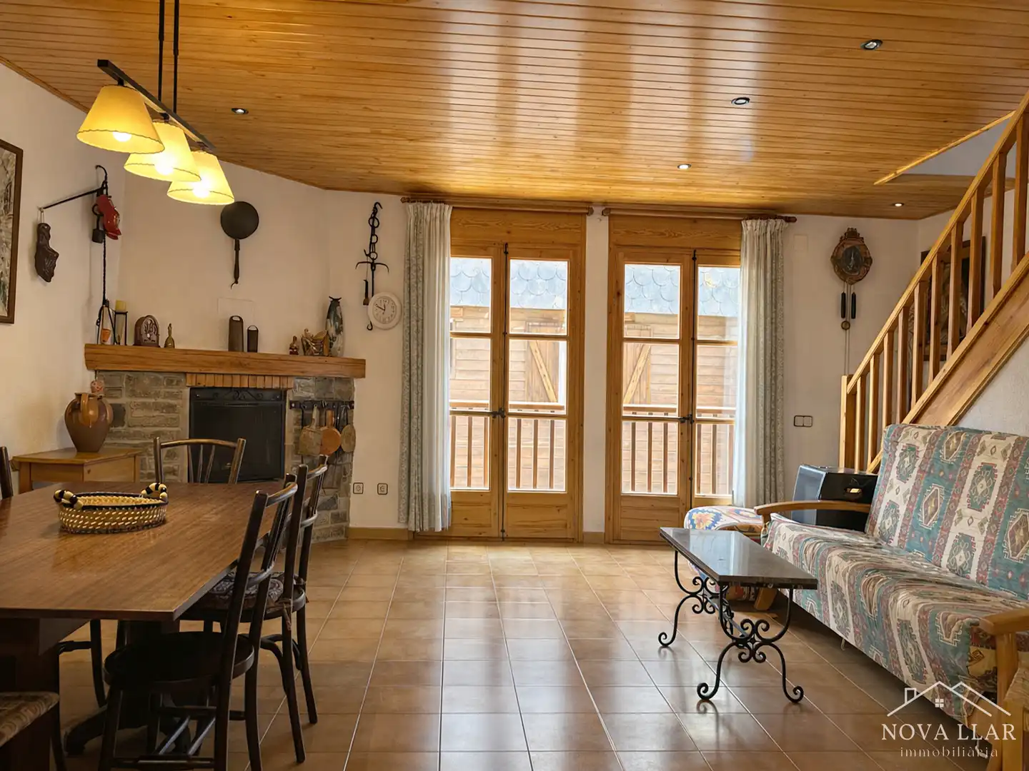 Adosado con terraza en venta en Passatge Perdigai, imagen 2
