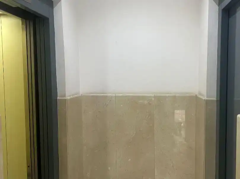 Bany de Pis en venda en Elche / Elx amb Aire condicionat, Jardí privat i Parquet
