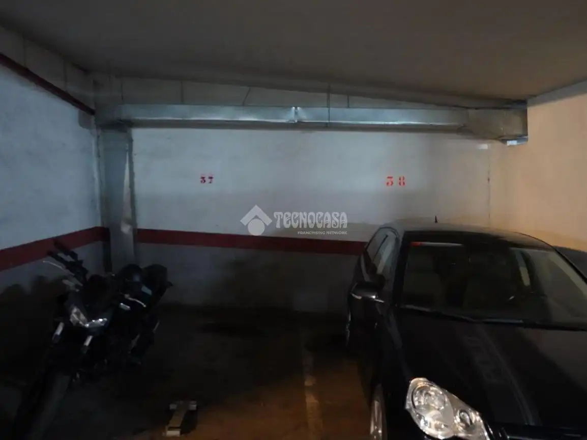 Einzelparkplatz zum Verkauf in Zona Botánico, imagen 6
