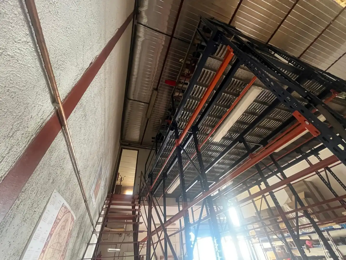 Industrial building for sale in Calle Chilluévar, imagen 17