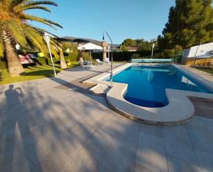 Piscina de Casa o xalet en venda en  Jaén Capital amb Aire condicionat, Jardí privat i Terrassa