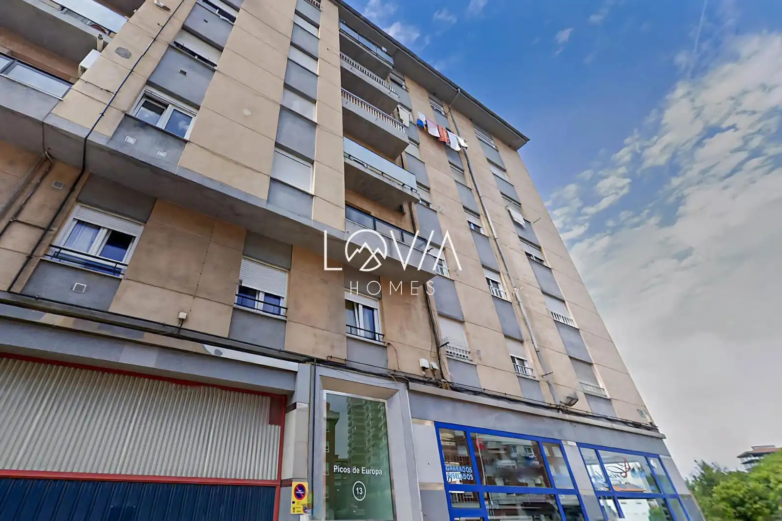 Vista exterior de Piso en venta en Torrelavega 