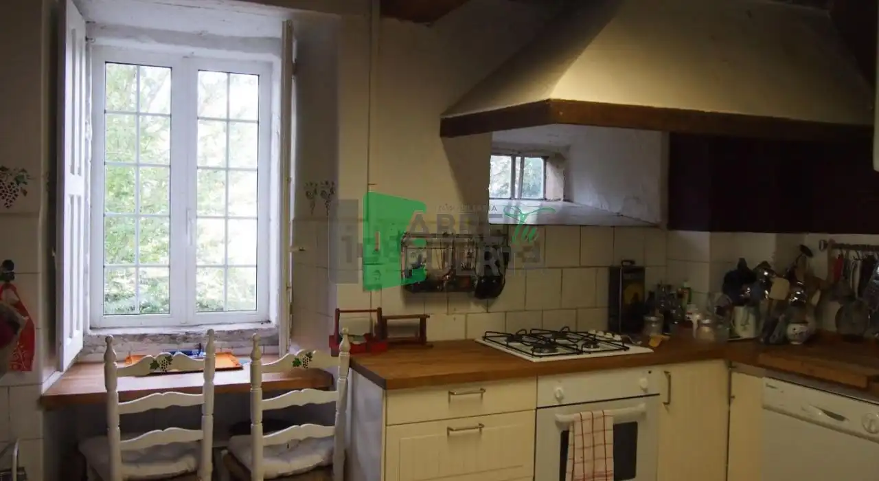 Cocina de Finca rústica en venta en O Pereiro de Aguiar  con Calefacción, Jardín privado y Trastero