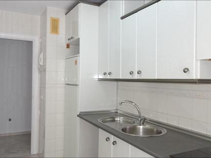 Cuina de Pis de lloguer en  Sevilla Capital amb Aire condicionat, Calefacció i Terrassa