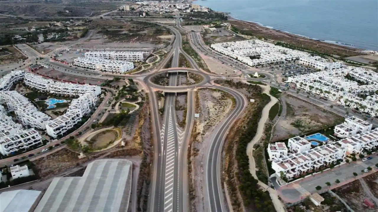 Adossat amb jardí en venda a San Juan de los Terreros, imagen 27