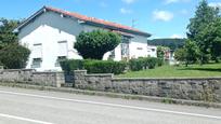 Vista exterior de Casa o xalet en venda en Reocín amb Jardí privat i Traster