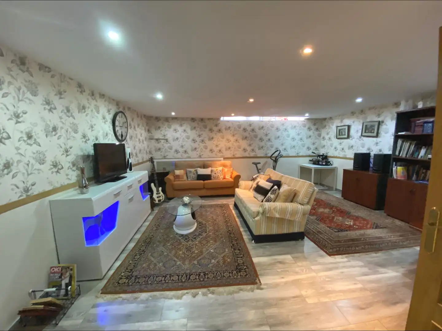 Haus oder Chalet zum Verkauf in Monforte del Cid mit Klimaanlage, Privatgarten und Terrasse