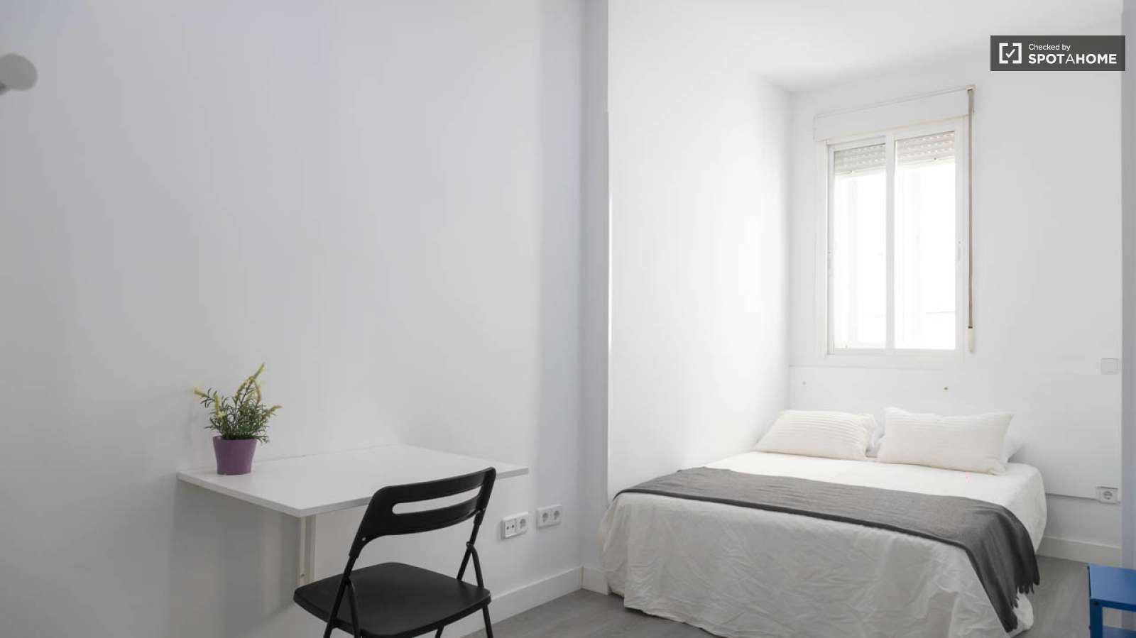 Dormitori de Estudi per a compartir en  Madrid Capital amb Aire condicionat i Terrassa