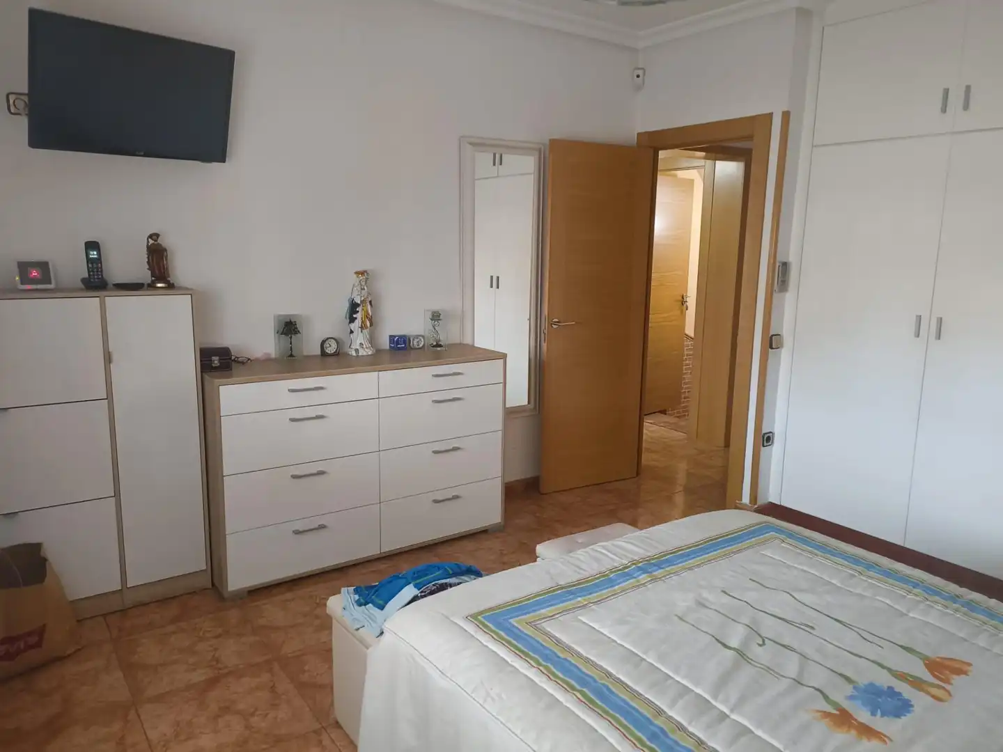 Dormitori de Casa o xalet en venda en Villaluenga de la Sagra amb Aire condicionat, Calefacció i Jardí privat