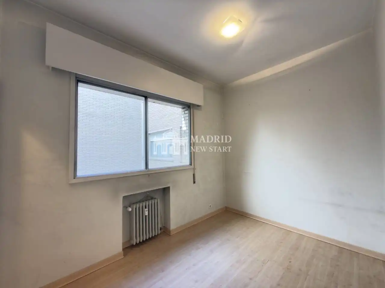 Schlafzimmer von Wohnung zum Verkauf in Madrid mit Klimaanlage, Heizung und Terrasse