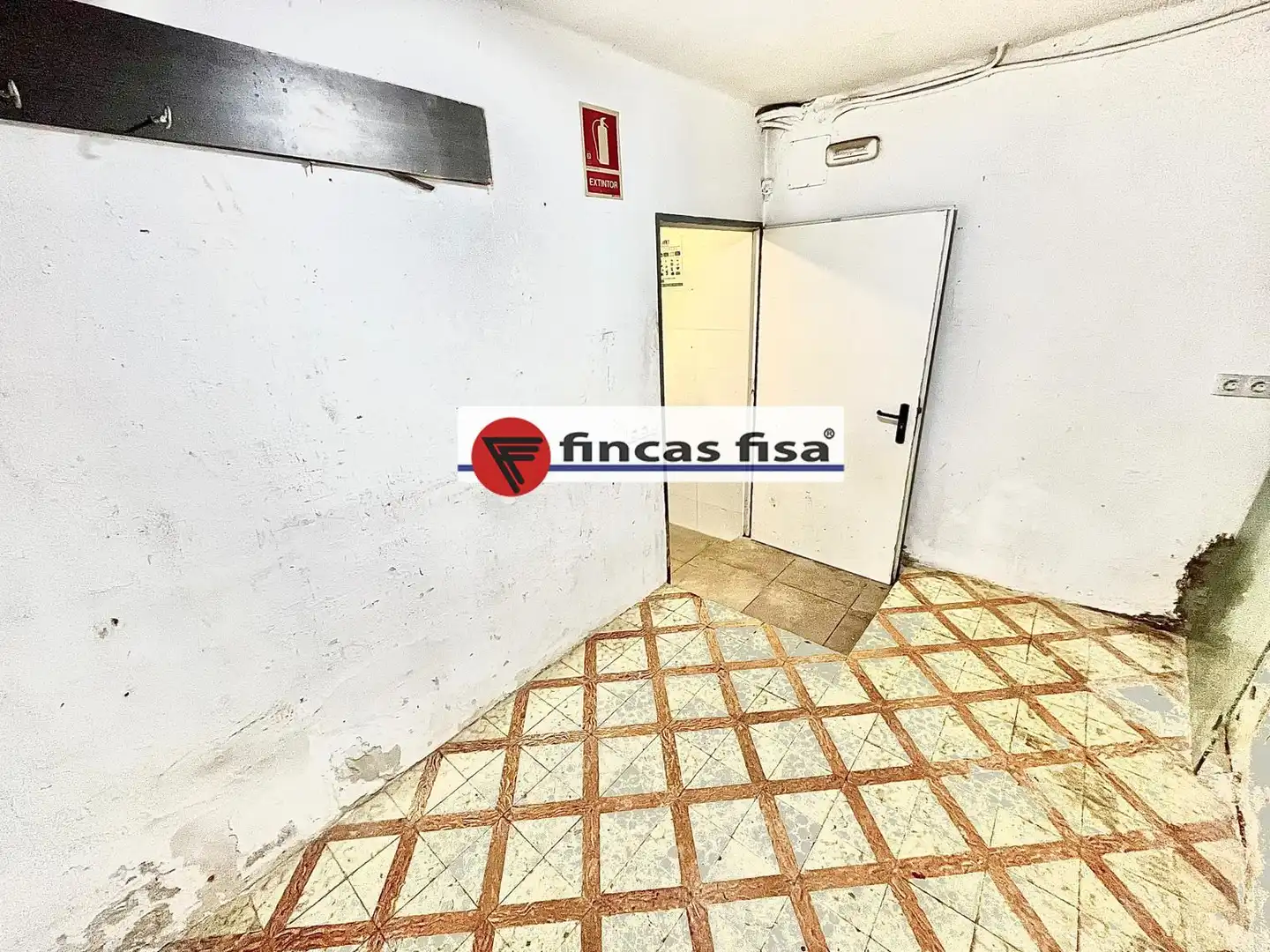 Local comercial en venda a Centre - Nucli Antic, imagen 4