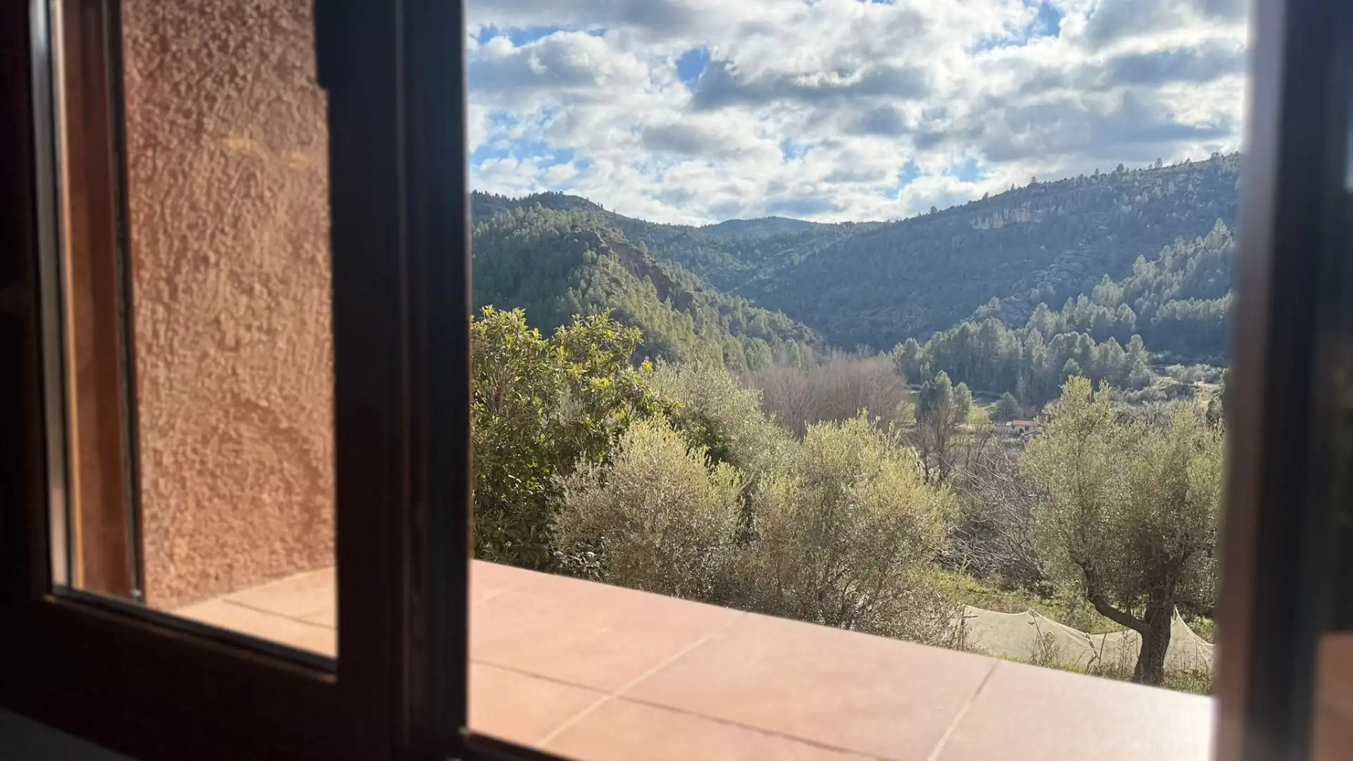 Vista exterior de Casa adosada en venta en Castellote con Calefacción, Terraza y Trastero