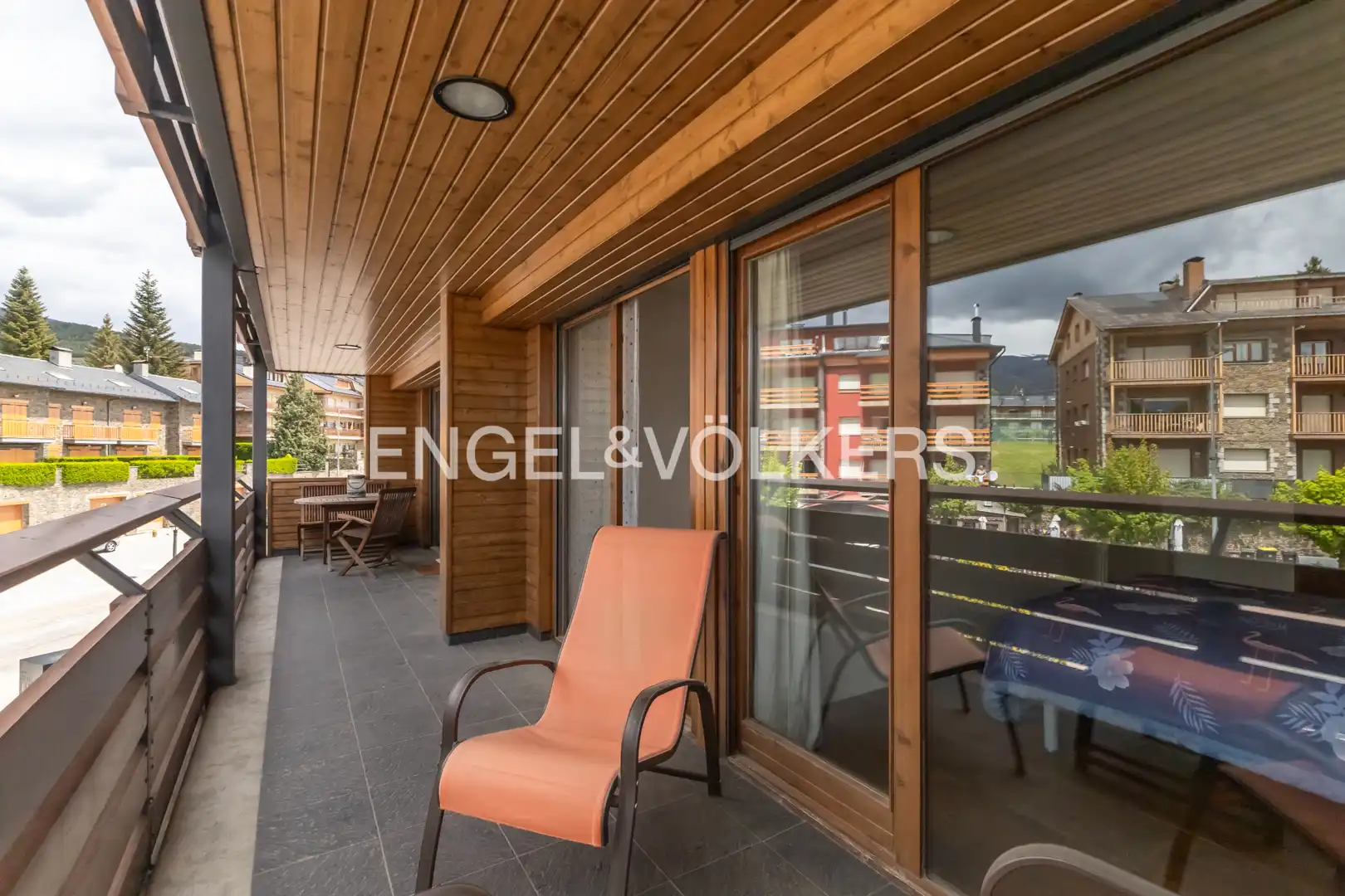Terraza de Apartamento en venta en Llívia con Calefacción, Parquet y Terraza