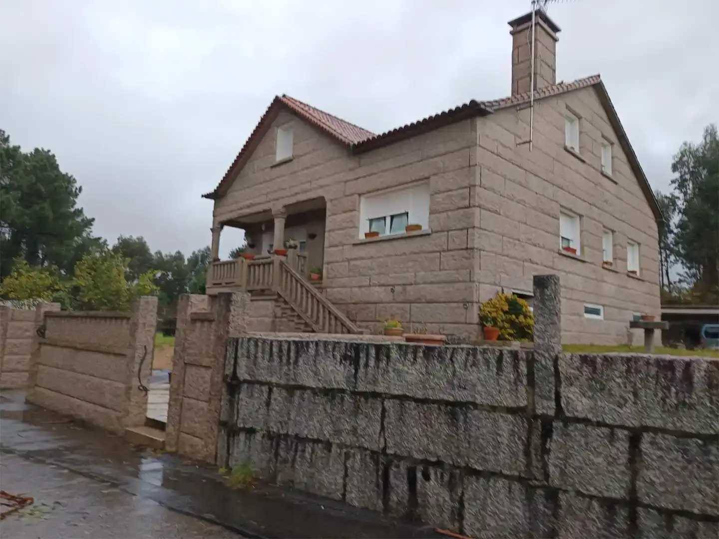 Vista exterior de Casa o xalet en venda en Ribadumia amb Balcó