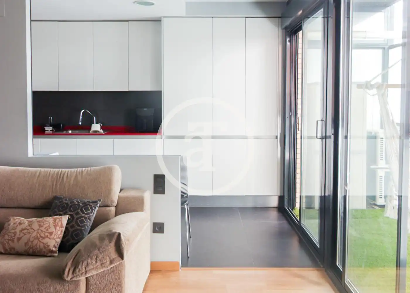 Appartamento con terrazza in affitto a Calle Berlín, imagen 5