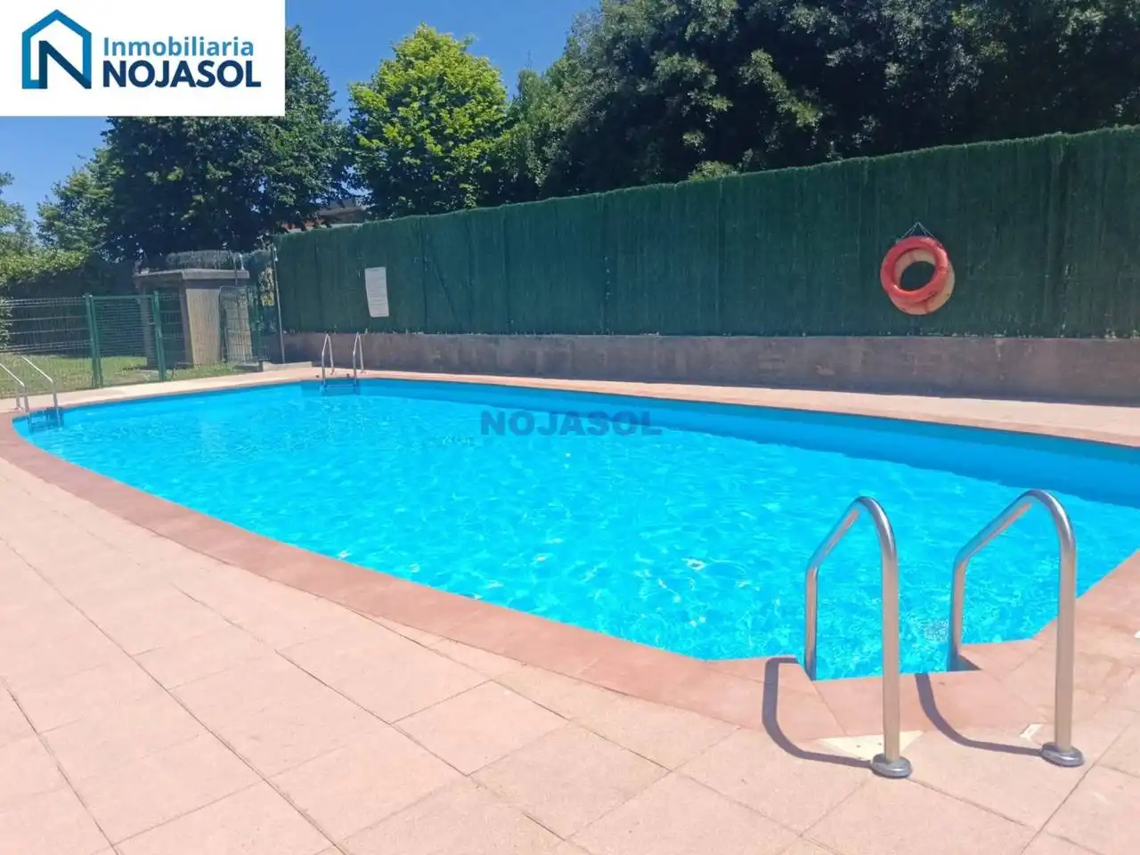 Piscina de Apartamento en venta en Bareyo con Calefacción, Terraza y Trastero