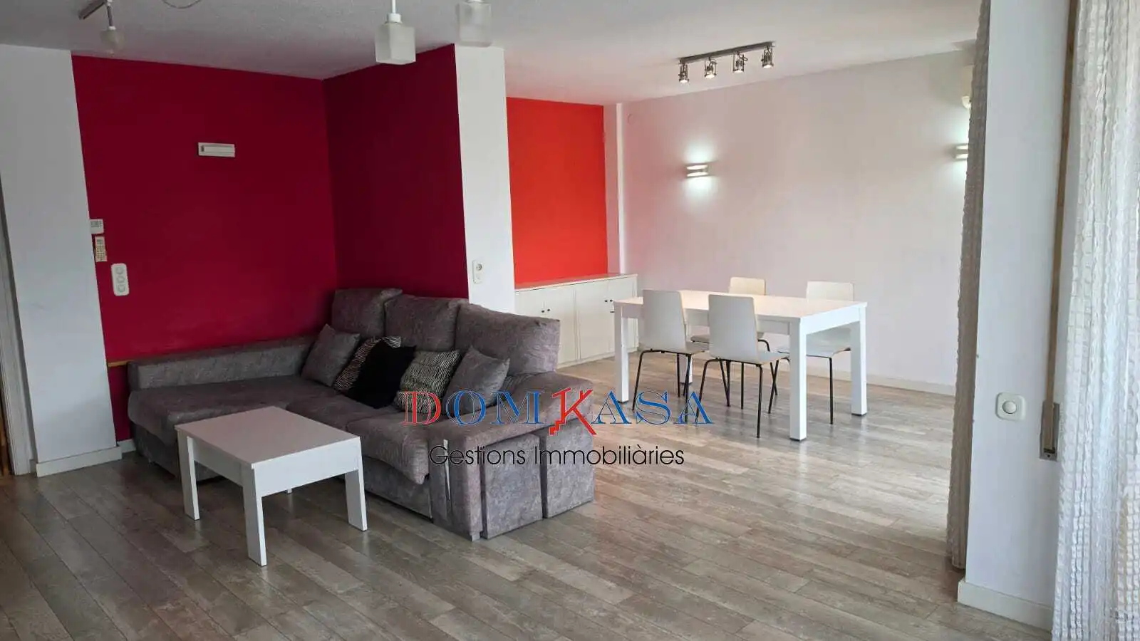 Flat with terrace for sale in Plaça 1 d'octubre 10, imagen 17