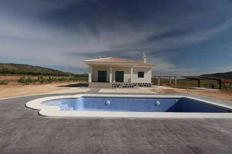Villa mit Pool zum Verkauf in El Pinós / Pinoso, imagen 3