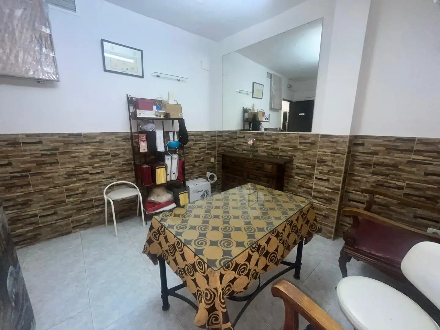 Local en venta en Calle de Lorenzo Ferreira, Santa Rosa - Valdeolleros