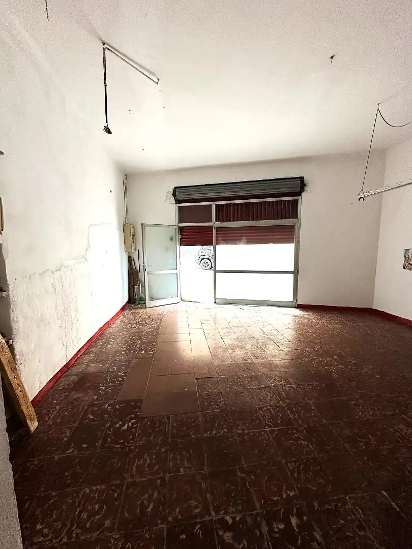 Geschaftsraum zum Verkauf in Badalona