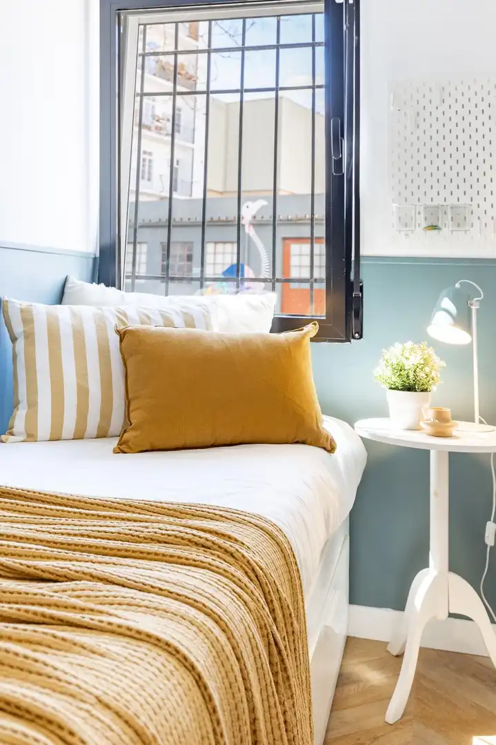 Bedroom of Flat for rent in Valencia  with Air Conditioner, Heating and Storage room
