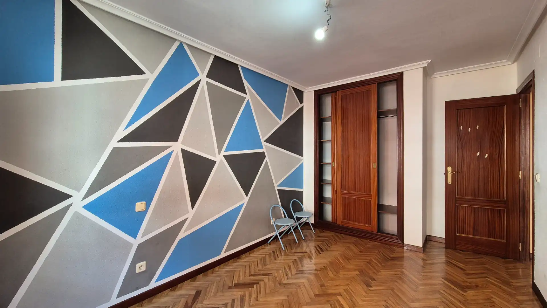 Living room of Flat for sale in Palencia  with Heating, Parquet flooring and Storage room