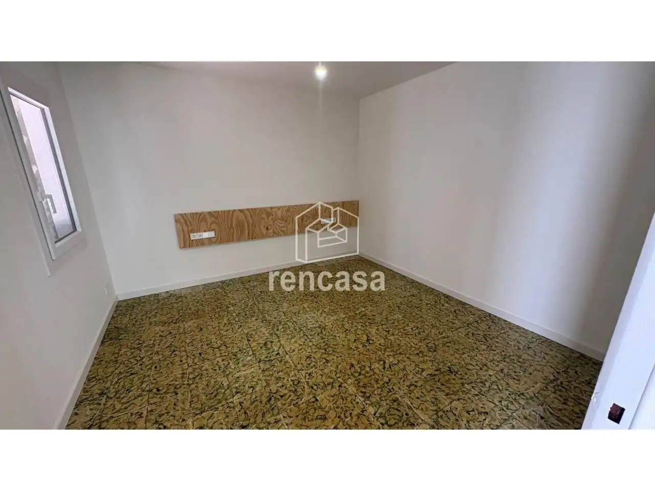 Wohnung zur Miete in Lleida mit Klimaanlage, Heizung und Terrasse
