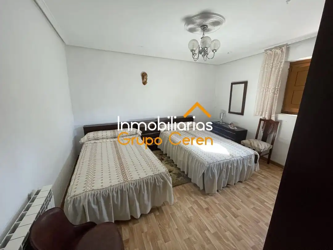 Houses for sale in Manzanares de Rioja