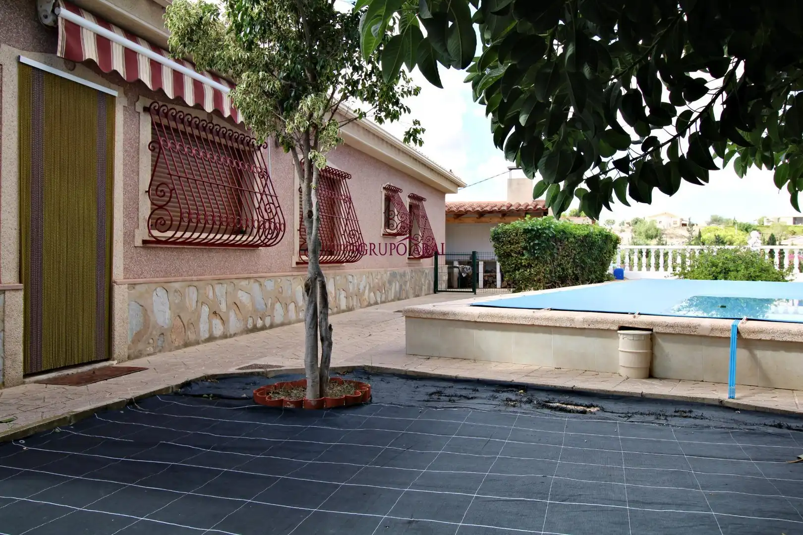 Vista exterior de Casa o xalet en venda en Alicante / Alacant amb Aire condicionat, Calefacció i Jardí privat