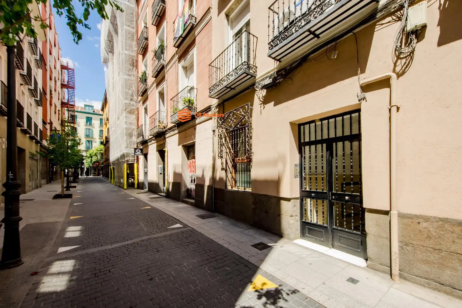 Vista exterior de Pis en venda en Madrid amb Terrassa