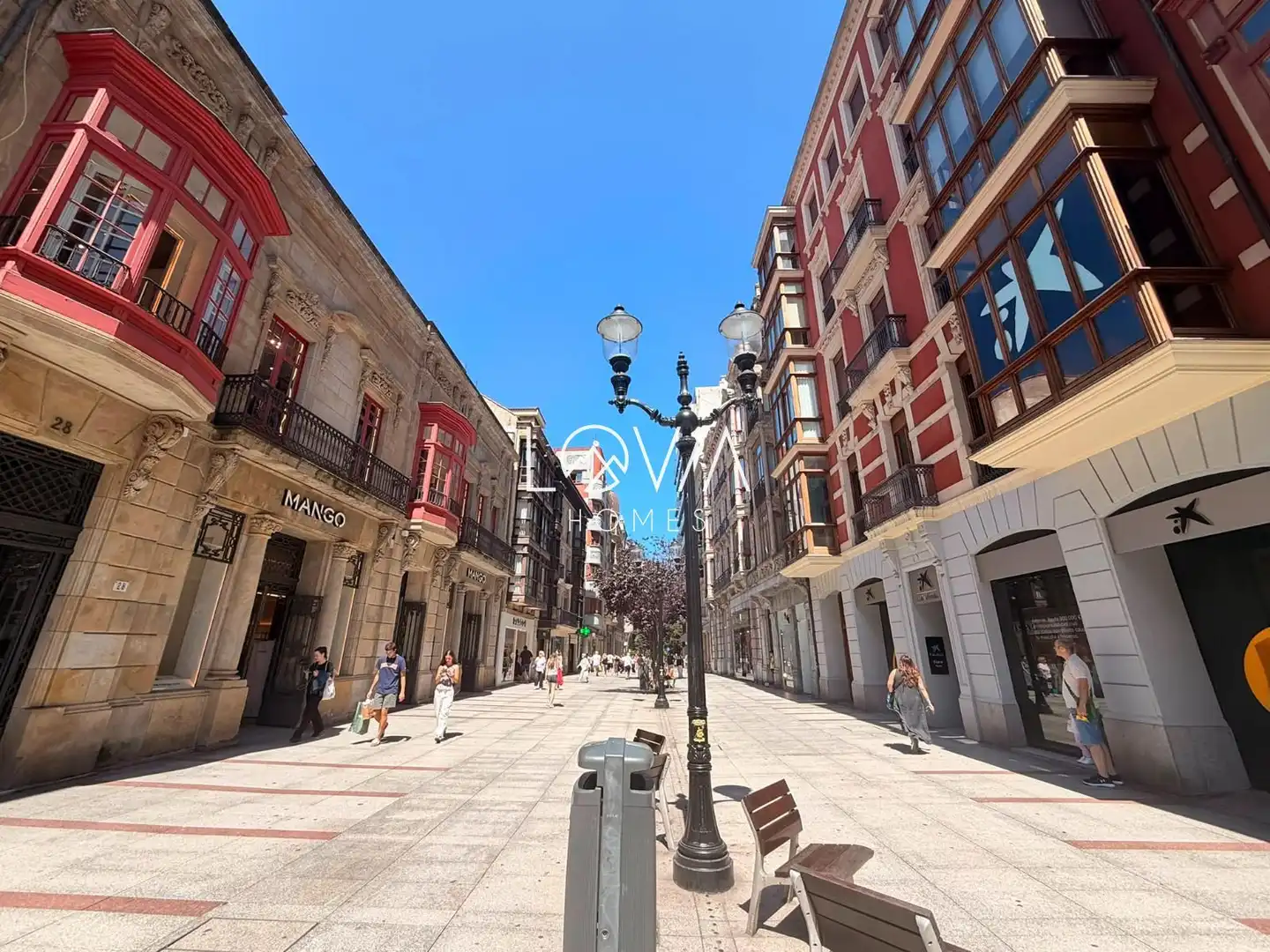 Vista exterior de Piso en venta en Gijón 