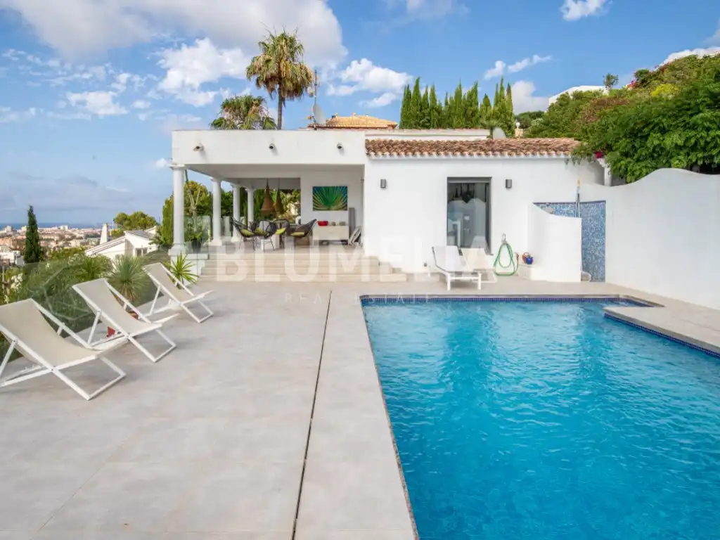 Villa à vendre à Calle Aristeu
