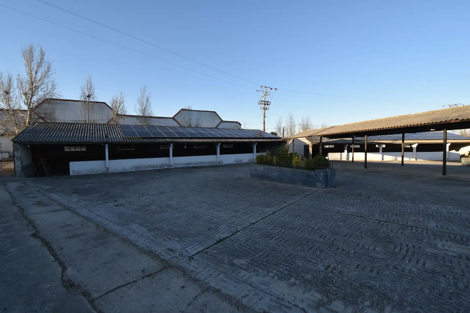 Vista exterior de Nave industrial en venta en Pinto con Calefacción