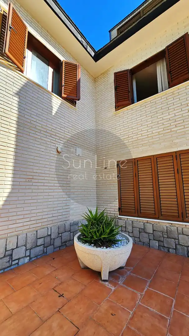 House with pool for sale in Carrer Font de la Carrasquera, imagen 19