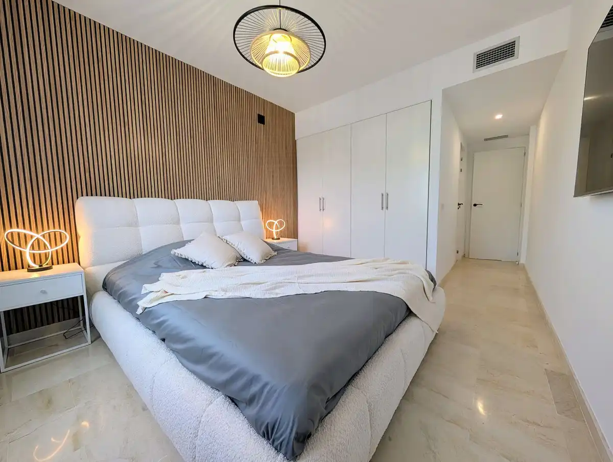 Habitación de Ático en venta en Estepona con Aire acondicionado y Terraza