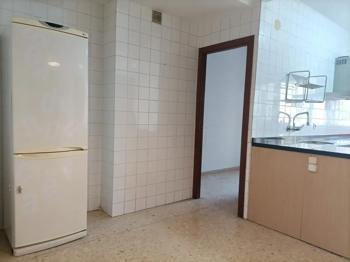 Kitchen of Flat for sale in Oviedo   with Heating, Terrace and Storage room