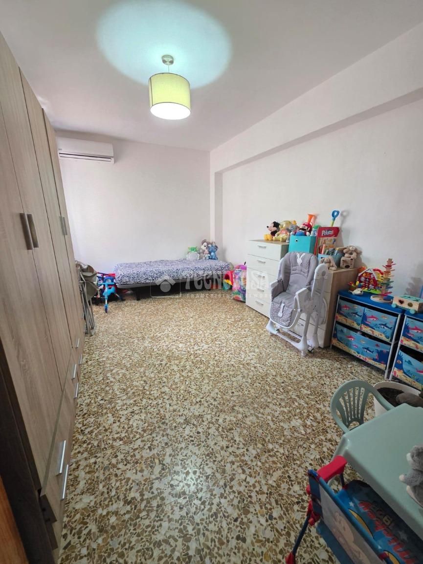 Flat for sale in  Almería Capital