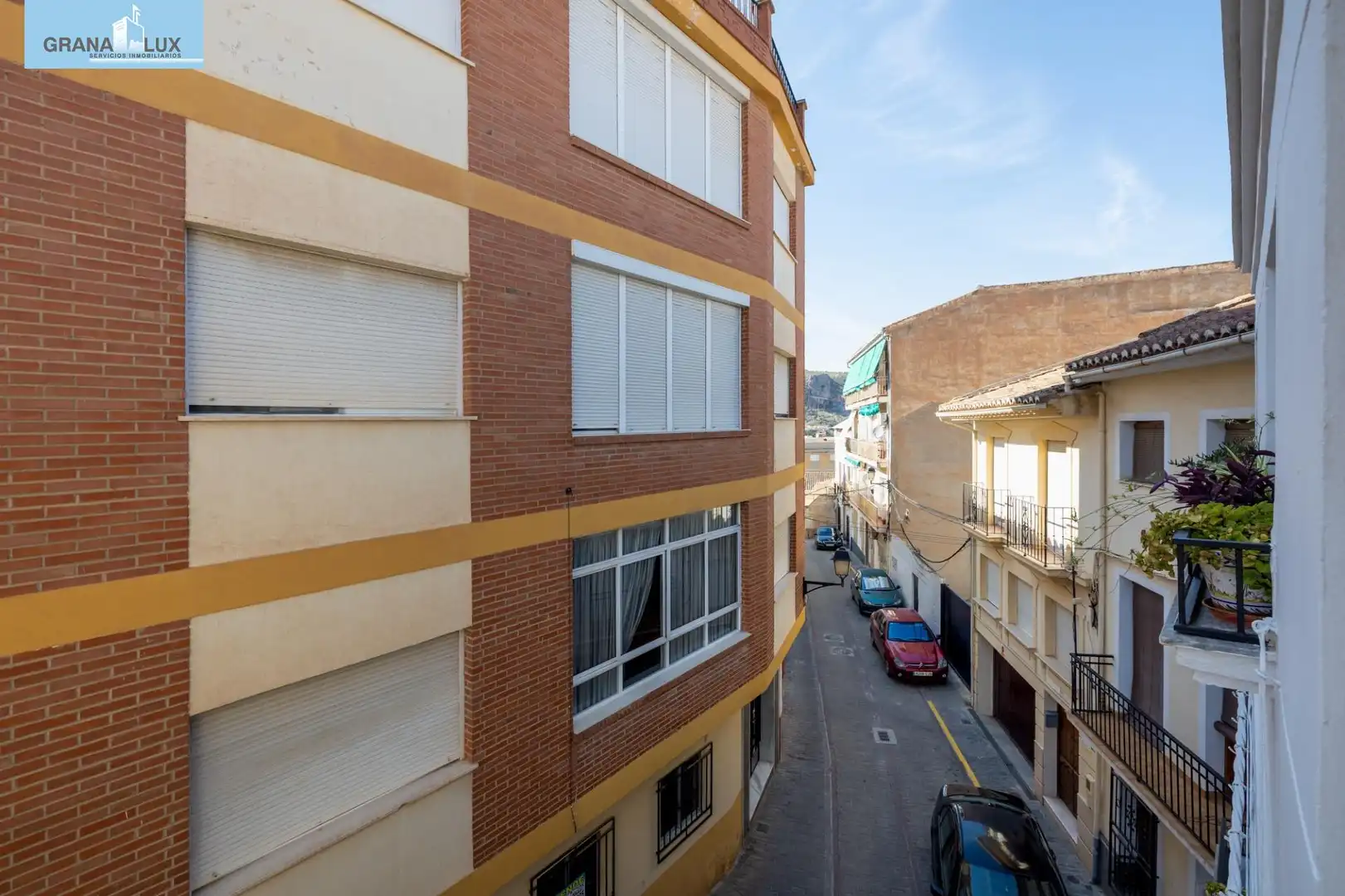Vista exterior de Casa adosada en venda en Loja amb Aire condicionat, Calefacció i Parquet
