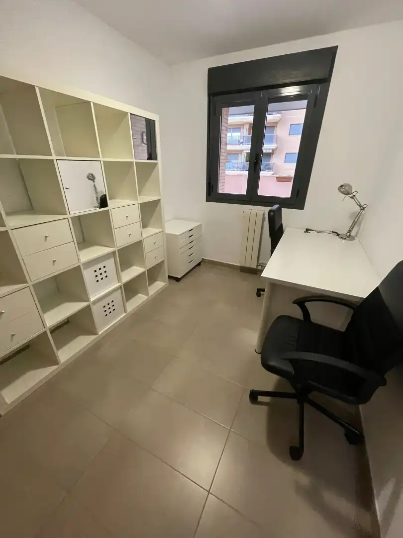 Wohnung zum Verkauf in Reus mit Klimaanlage, Heizung und Terrasse