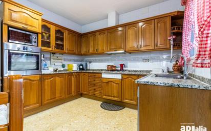 Kitchen of House or chalet for sale in Sabadell  with Air Conditioner, Heating and Terrace