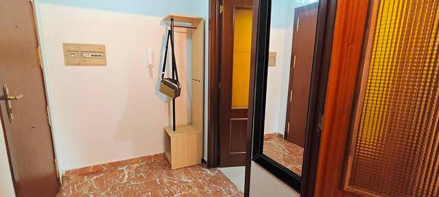 Piso en Alquiler en Calle Dr. Jimenez Diaz en Pajaritos