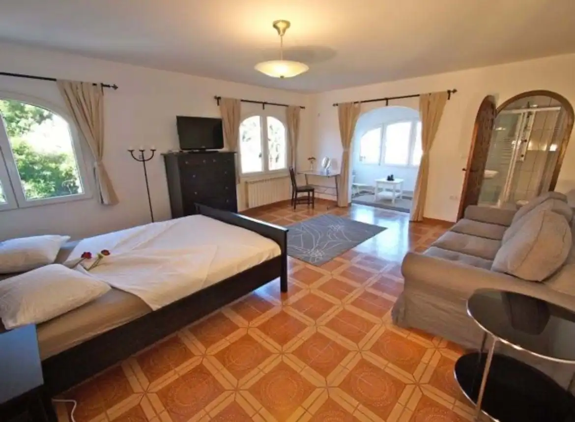Houses for sale in Camí Coll de Pous, La Pedrera - Vessanes