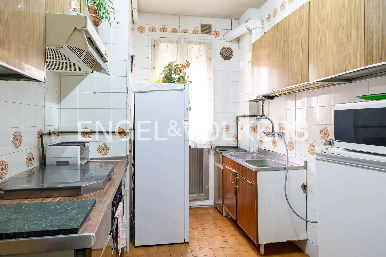 Kitchen of Flat for sale in Madrid  with Heating, Terrace and Balcony