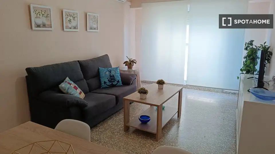 Living room of Flat for rent in Valencia  with Air Conditioner, Heating and Furnished