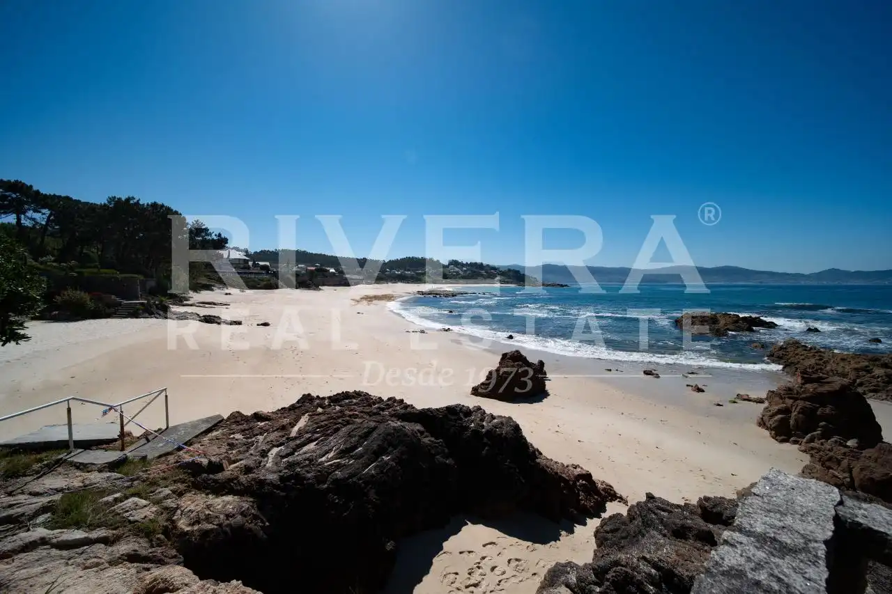 Vista exterior de Piso en venta en Sanxenxo con Calefacción y Terraza