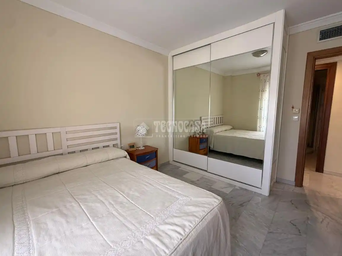 Habitación de Piso en venta en Málaga con Aire acondicionado y Terraza